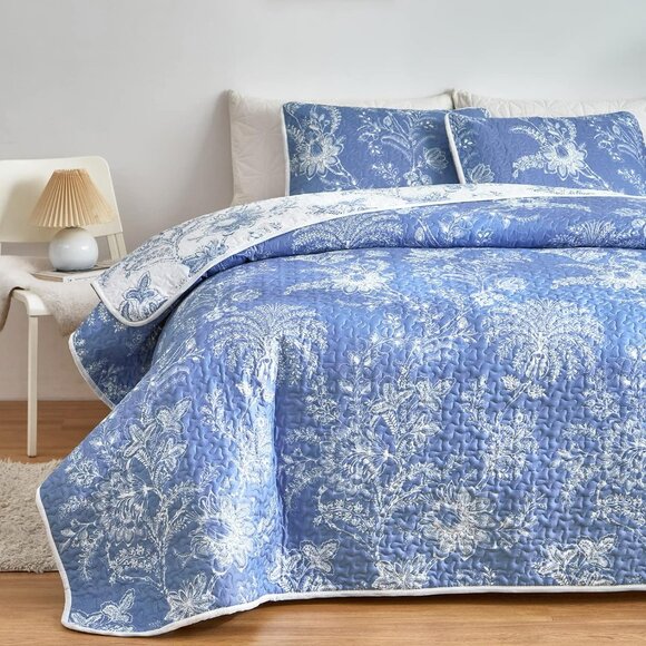 Brand New 3-Piece Botanical Blue & White Floral Quilt Set  • Queen - Picture 3 of 6